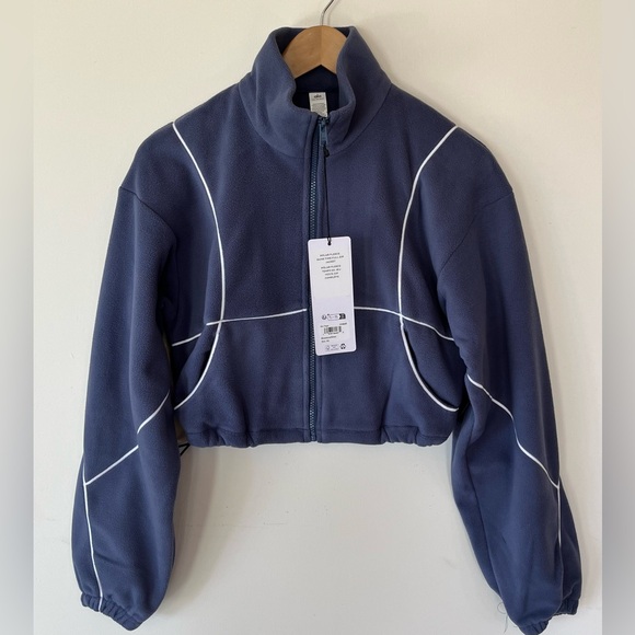 NWT ALO Yoga Polar Fleece Game Time Full-Zip Jacket Size XS Cropped Blue/White - Picture 1 of 11